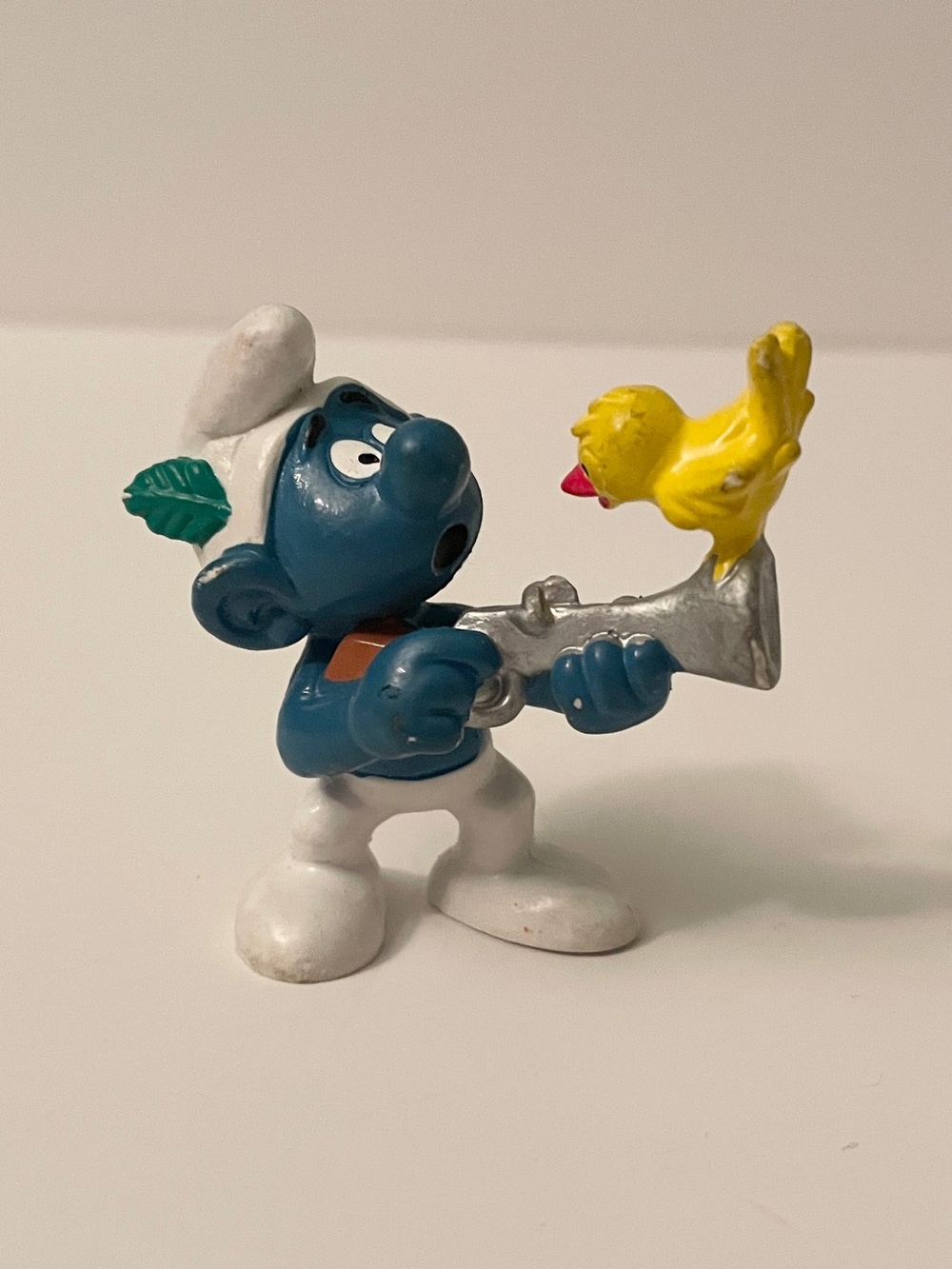 Vintage Peyo Bully W Germany Smurf Hunter Bird Horn Figure